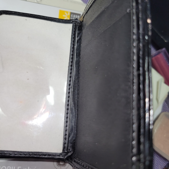 Case Logic TriFold Mirrored Wristlet Wallet Shoulder Bag NEW - Picture 11 of 13